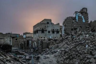 Almotamar Net - Two people were killed and others wounded in Saudi aggression airstrikes overnight on residential quarter in Baqim district of Saada 
province, an official said on Monday.

The hostile warplanes targeted al-Jathoah 
